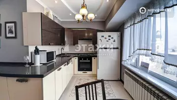 2-комнатная квартира, этаж 5 из 8, 75 м², на длительный срок