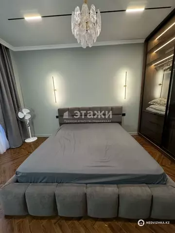 2-комнатная квартира, этаж 10 из 10, 52 м², на длительный срок