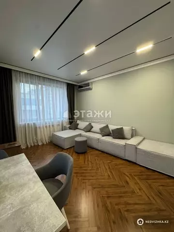 2-комнатная квартира, этаж 10 из 10, 52 м², на длительный срок