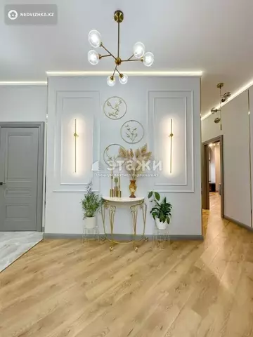 4-комнатная квартира, этаж 9 из 9, 144 м²