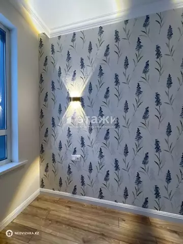 2-комнатная квартира, этаж 8 из 9, 70 м²
