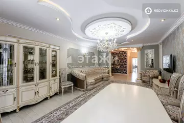 4-комнатная квартира, этаж 3 из 9, 158 м²