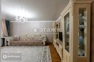 3-комнатная квартира, этаж 9 из 10, 95 м²