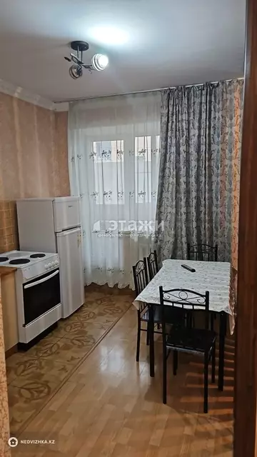 1-комнатная квартира, этаж 4 из 12, 37 м²