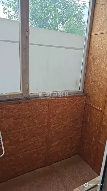 1-комнатная квартира, этаж 4 из 12, 37 м²