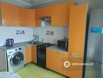 1-комнатная квартира, этаж 7 из 10, 45 м², посуточно