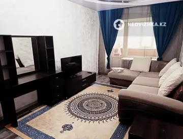 1-комнатная квартира, этаж 7 из 10, 45 м², посуточно