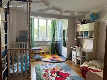 3-комнатная квартира, этаж 4 из 9, 81 м²
