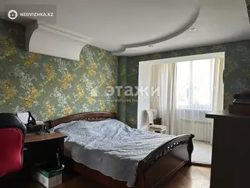 3-комнатная квартира, этаж 4 из 9, 81 м²