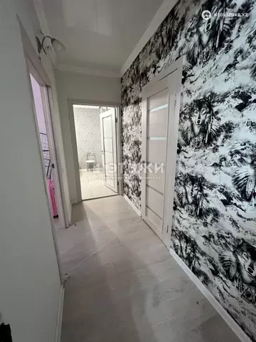 2-комнатная квартира, этаж 9 из 9, 53 м²