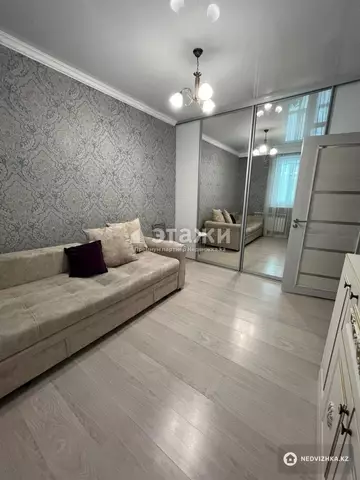 2-комнатная квартира, этаж 9 из 9, 53 м²