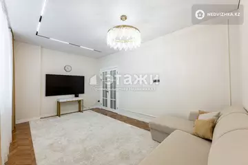 3-комнатная квартира, этаж 5 из 12, 93 м²