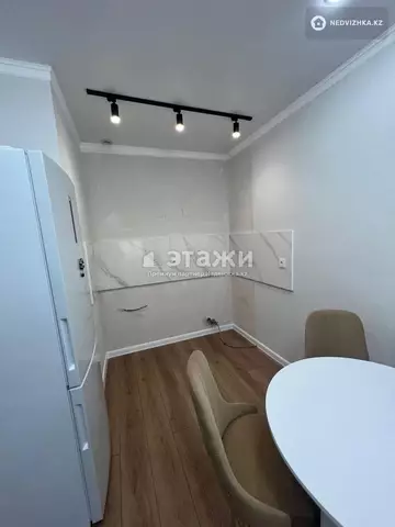 1-комнатная квартира, этаж 6 из 14, 38 м²