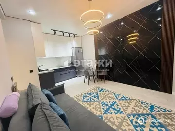 2-комнатная квартира, этаж 8 из 12, 40 м²