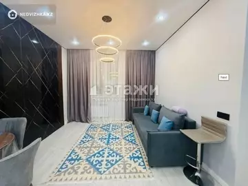 2-комнатная квартира, этаж 8 из 12, 40 м²