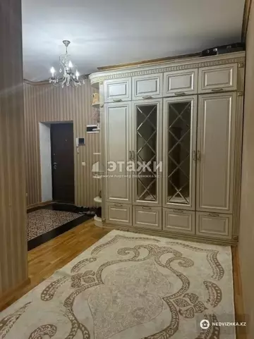 2-комнатная квартира, этаж 7 из 9, 108 м²
