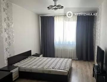 1-комнатная квартира, этаж 3 из 5, 35 м², на длительный срок