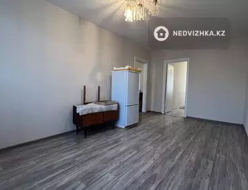 2-комнатная квартира, этаж 3 из 5, 45 м²