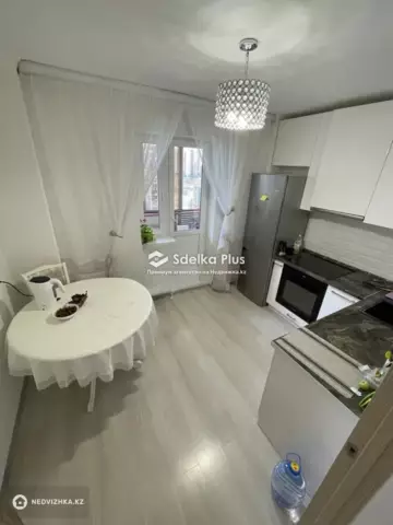 1-комнатная квартира, этаж 12 из 14, 39 м²