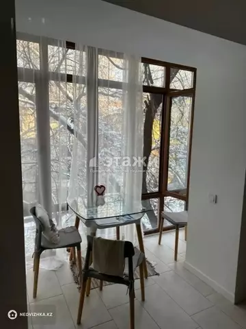 1-комнатная квартира, этаж 4 из 5, 38 м²