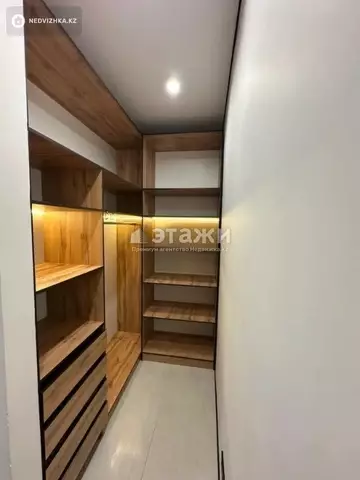2-комнатная квартира, этаж 5 из 10, 62 м²