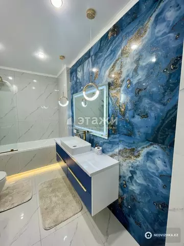 2-комнатная квартира, этаж 6 из 18, 52 м², на длительный срок