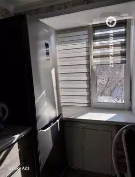3-комнатная квартира, этаж 3 из 5, 53 м², на длительный срок