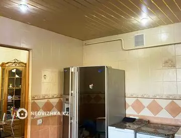 2-комнатная квартира, этаж 2 из 5, 52 м²