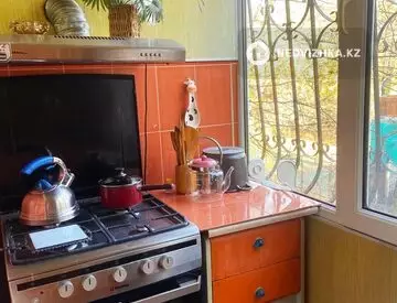 2-комнатная квартира, этаж 2 из 5, 52 м²
