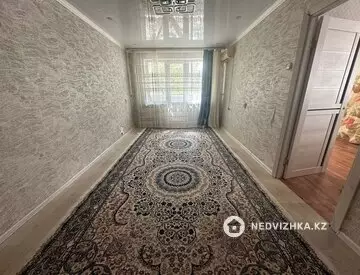 4-комнатная квартира, этаж 2 из 5, 61 м²