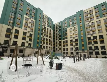 1-комнатная квартира, этаж 2 из 10, 49 м²