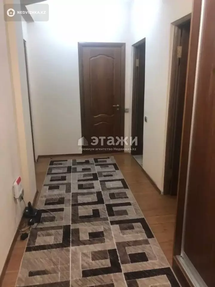 60 м², 2-комнатная квартира, этаж 3 из 5, 60 м², изображение - 1