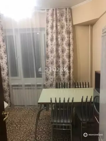 60 м², 2-комнатная квартира, этаж 3 из 5, 60 м², изображение - 1