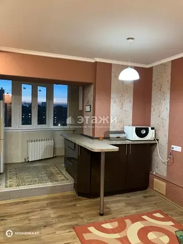 4-комнатная квартира, этаж 8 из 9, 151 м²