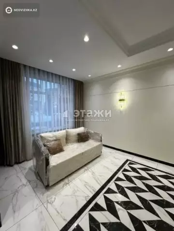 2-комнатная квартира, этаж 11 из 15, 53 м²