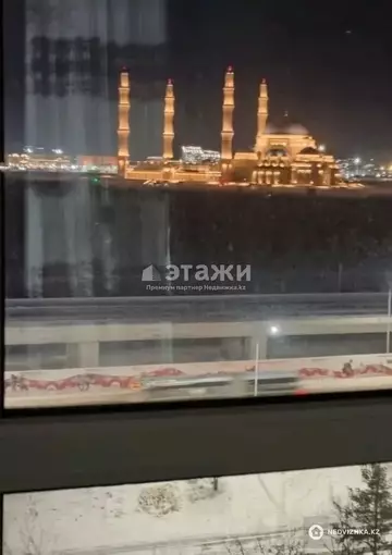 2-комнатная квартира, этаж 9 из 12, 60 м²