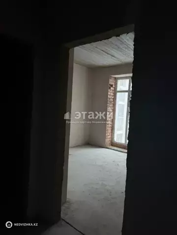 1-комнатная квартира, этаж 7 из 12, 37 м²