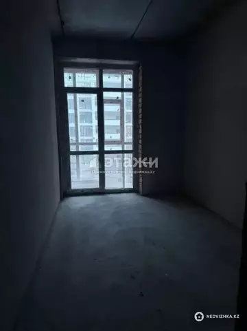 1-комнатная квартира, этаж 7 из 12, 37 м²