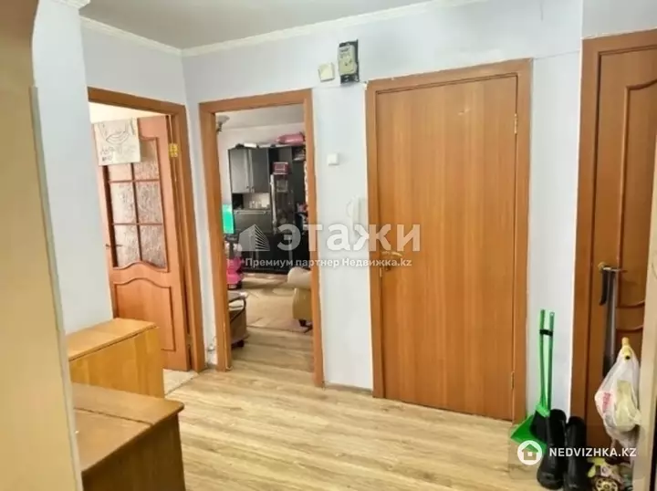65 м², 3-комнатная квартира, этаж 2 из 10, 65 м², изображение - 1