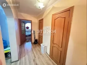 3-комнатная квартира, этаж 2 из 10, 65 м²