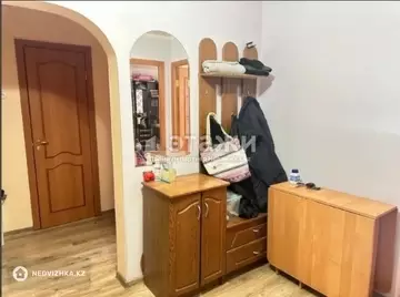 3-комнатная квартира, этаж 2 из 10, 65 м²