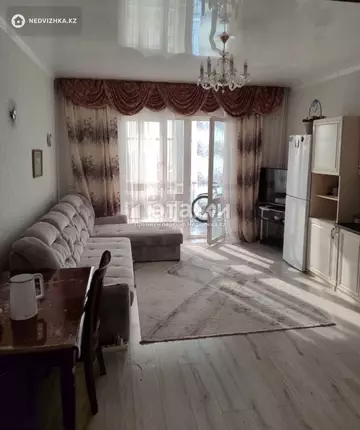 1-комнатная квартира, этаж 26 из 42, 63 м²