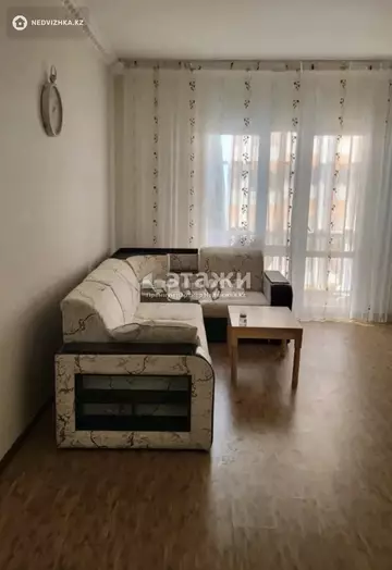 1-комнатная квартира, этаж 26 из 42, 63 м²