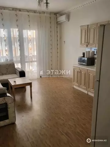 1-комнатная квартира, этаж 26 из 42, 63 м²