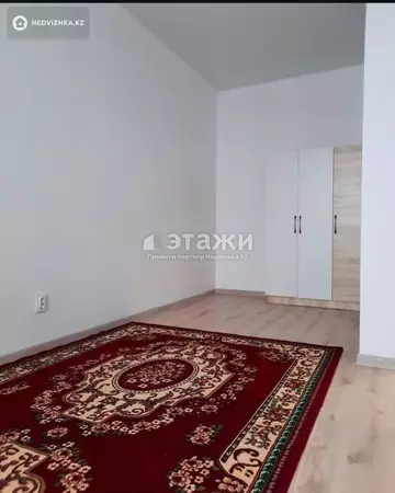 1-комнатная квартира, этаж 11 из 12, 39 м²