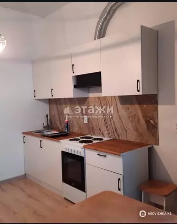 1-комнатная квартира, этаж 11 из 12, 39 м²