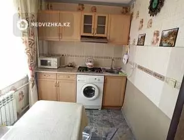 1-комнатная квартира, этаж 4 из 5, 34 м², на длительный срок
