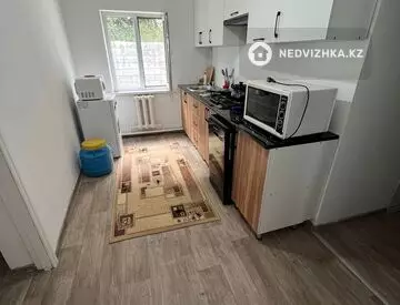 2-комнатный дом, 6 соток, 52 м²