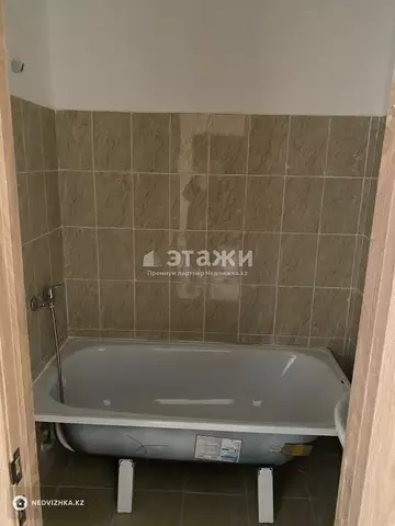 2-комнатная квартира, этаж 1 из 9, 64 м²
