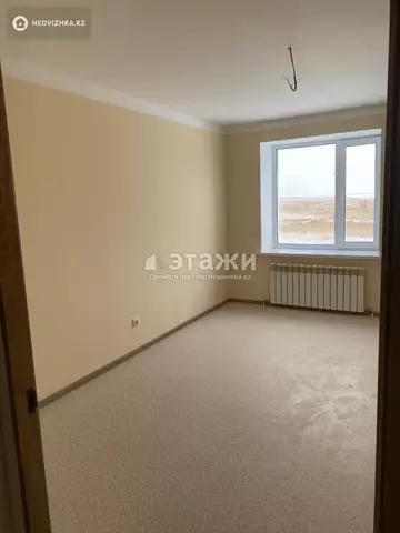 2-комнатная квартира, этаж 1 из 9, 64 м²